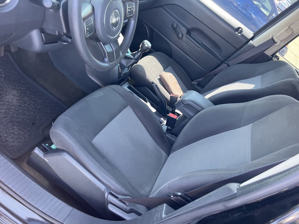 Used 2016 Jeep Patriot Sport image 11