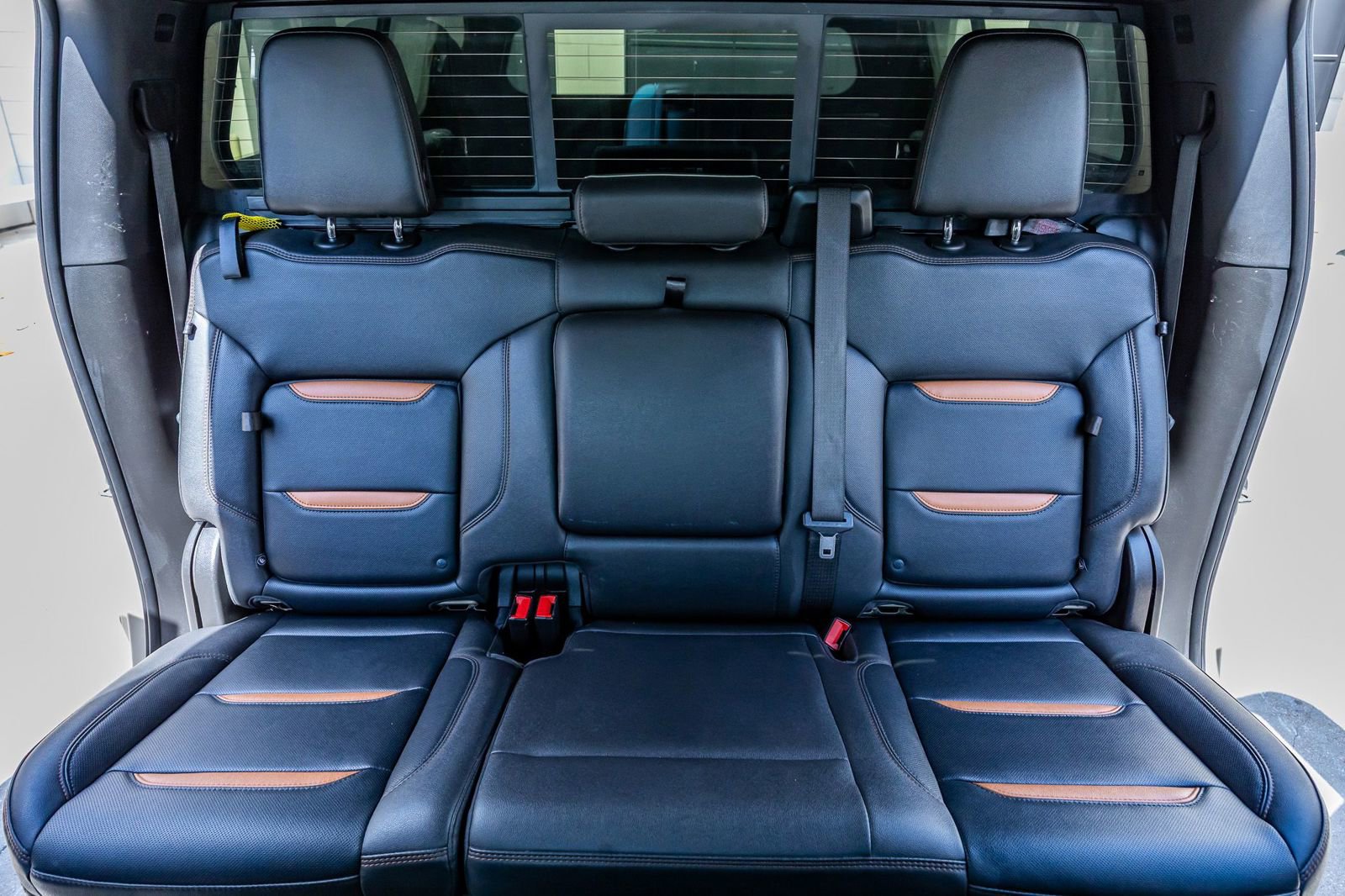 Used 2022 GMC Sierra 1500 AT4 w/ AT4 Premium Package AWD/4WD image 35