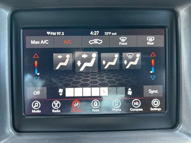 Used 2020 Dodge Charger SXT RWD image 25