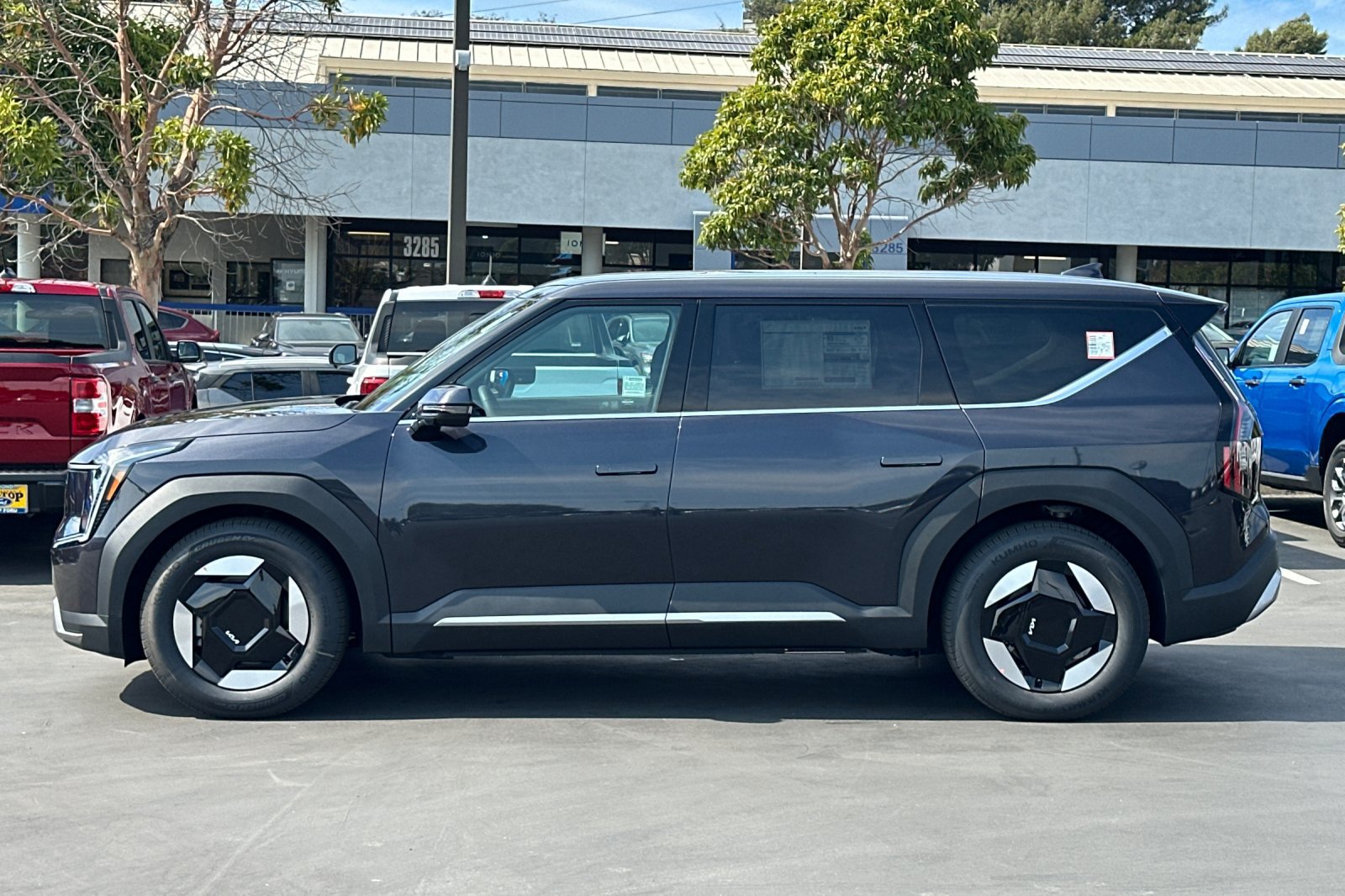 New 2026 Kia EV9 Light RWD image 7