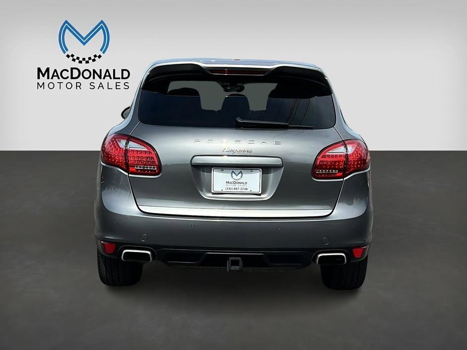 Used 2014 Porsche Cayenne Platinum Edition AWD/4WD image 6