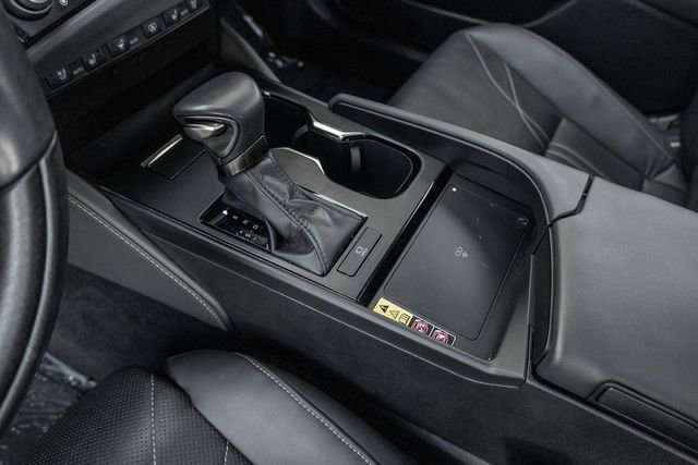 Used 2024 Lexus ES 350 Luxury image 10