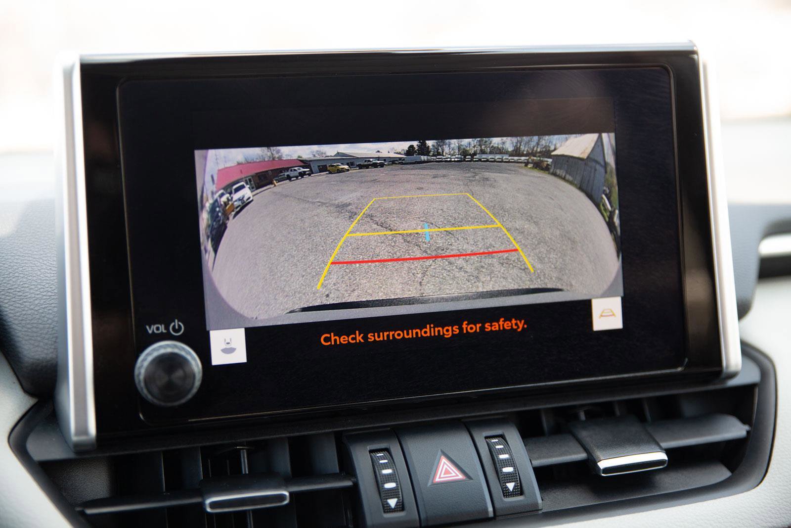 Used 2023 Toyota RAV4 XLE Premium image 9