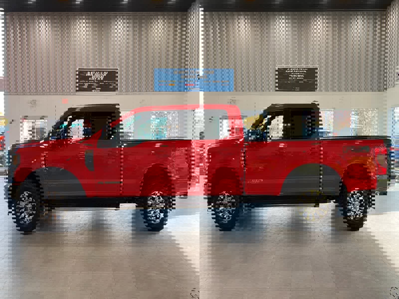 Used 2022 Ford F250 Lariat image 8