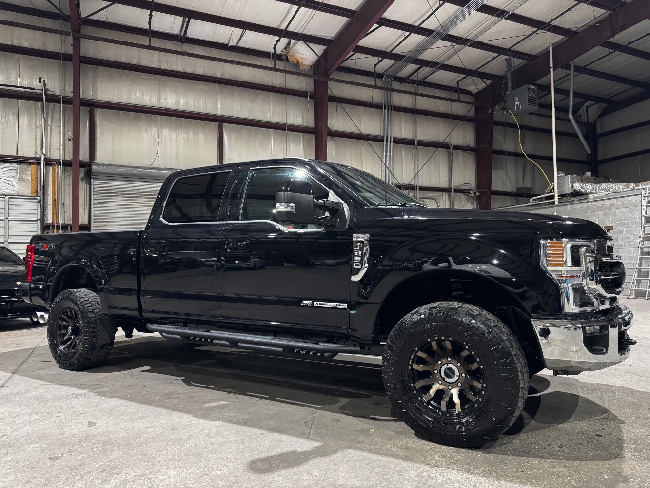 Used 2022 Ford F250 Lariat w/ Lariat Ultimate Package image 3