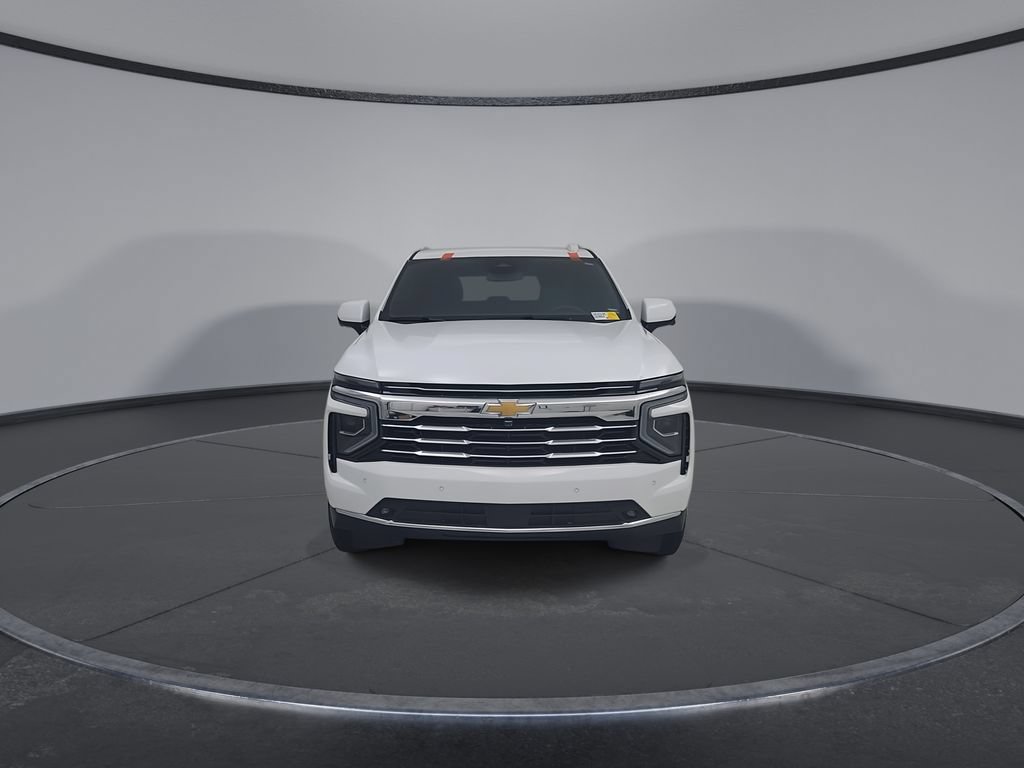 Used 2025 Chevrolet Suburban LT w/ Comfort Package AWD/4WD image 5