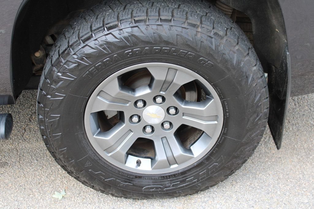 Used 2018 Chevrolet Tahoe LT w/ Off-Road Package AWD/4WD image 37