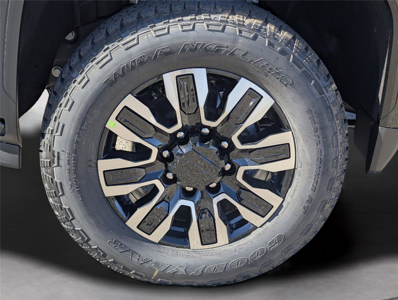 New 2026 GMC Sierra 2500 Denali Ultimate image 9