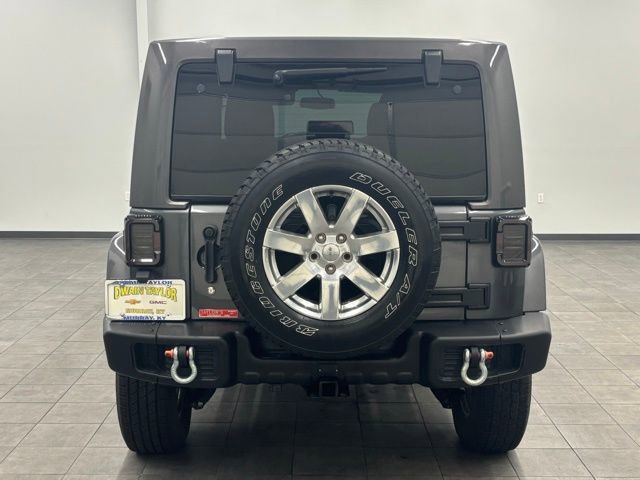 Used 2016 Jeep Wrangler Unlimited Sahara w/ Max Tow Package image 3