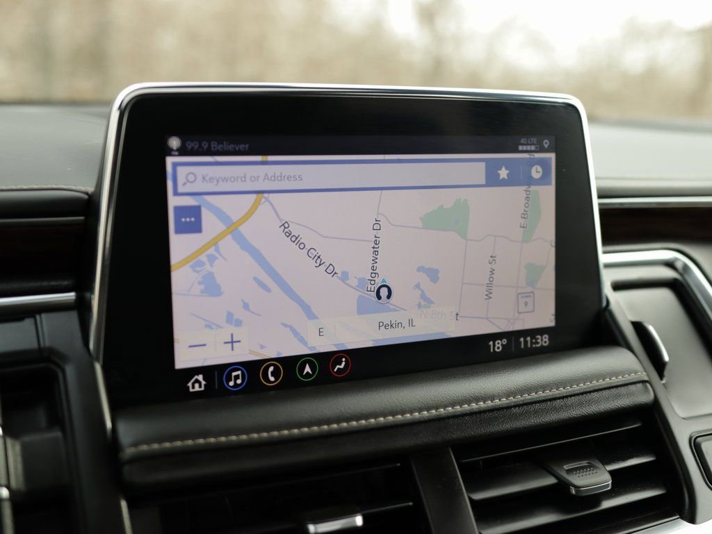 Used 2021 Chevrolet Suburban Premier image 17