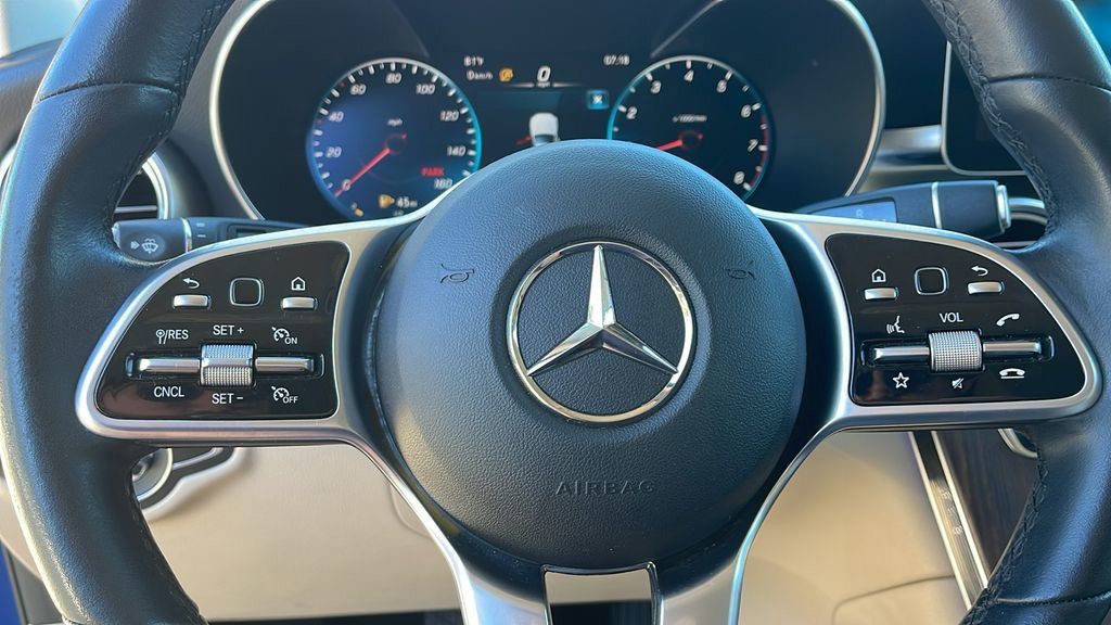 Used 2022 Mercedes-Benz GLC 300 image 23