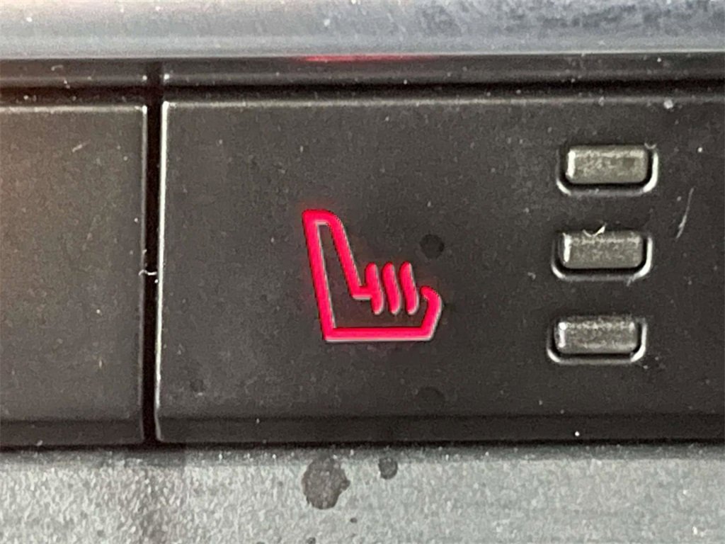 Used 2023 Ford Bronco Badlands image 19