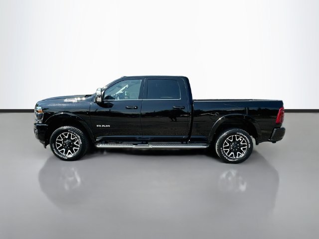 Used 2025 RAM 3500 Longhorn w/ Towing Technology Group AWD/4WD image 9