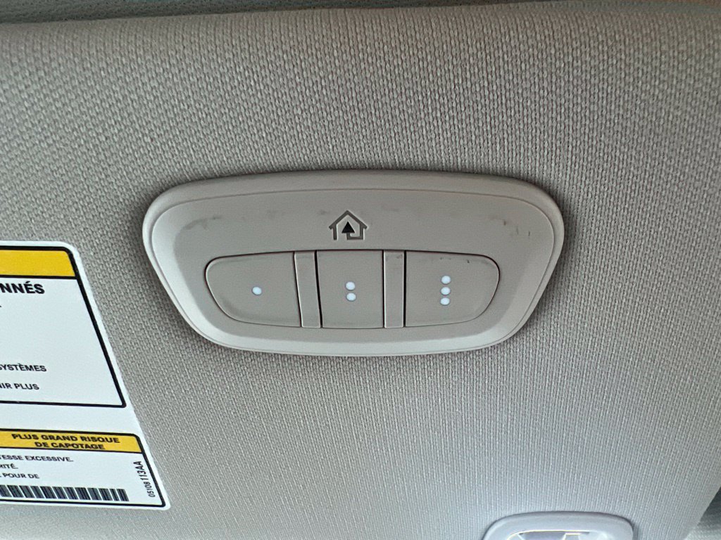 Used 2016 Jeep Cherokee Latitude w/ Comfort/Convenience Group FWD image 20