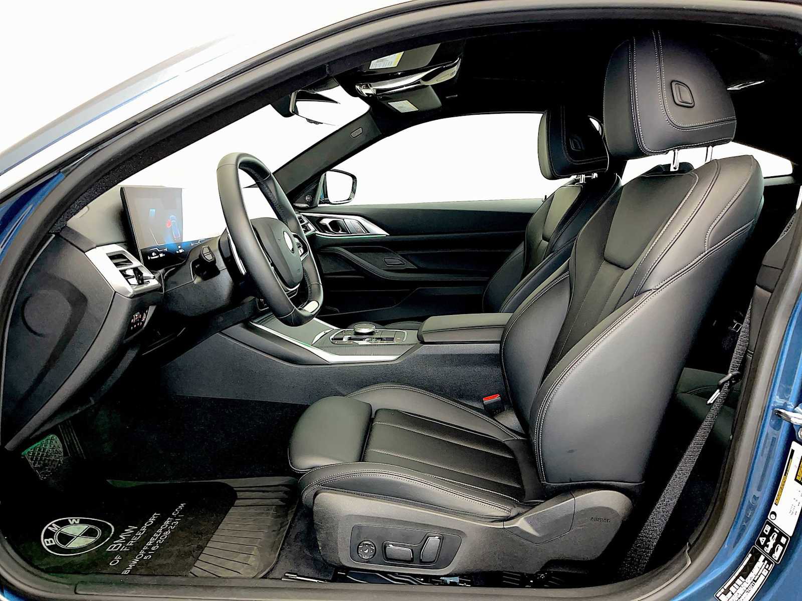 Used 2025 BMW 430i xDrive Coupe w/ Convenience Package image 9