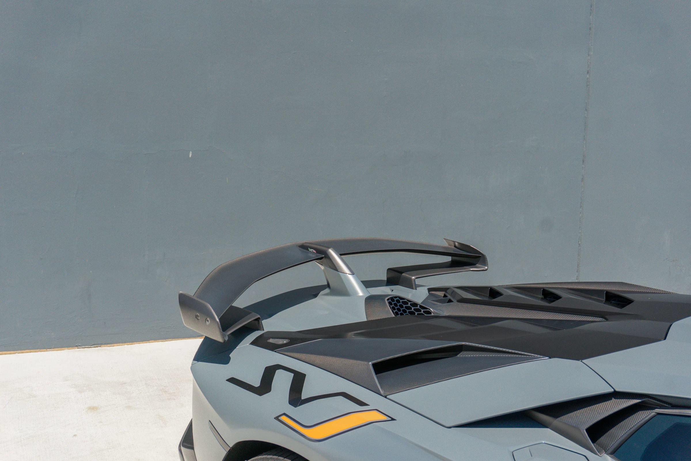 Used 2019 Lamborghini Aventador SVJ AWD/4WD image 35