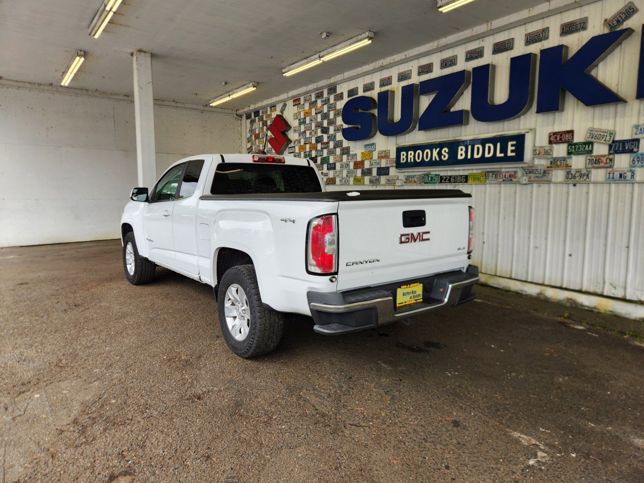 Used 2016 GMC Canyon SLE AWD/4WD image 5