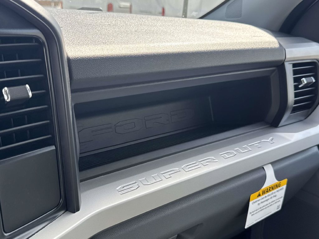 New 2026 Ford F350 XL w/ XL Chrome Package RWD image 29