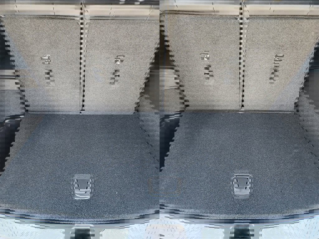 New 2026 Cadillac Vistiq Sport image 28