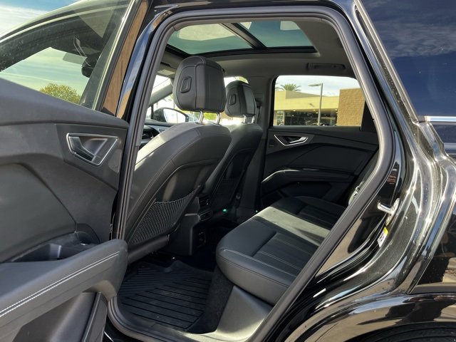 Used 2023 Audi Q4 e-tron Premium Plus image 10