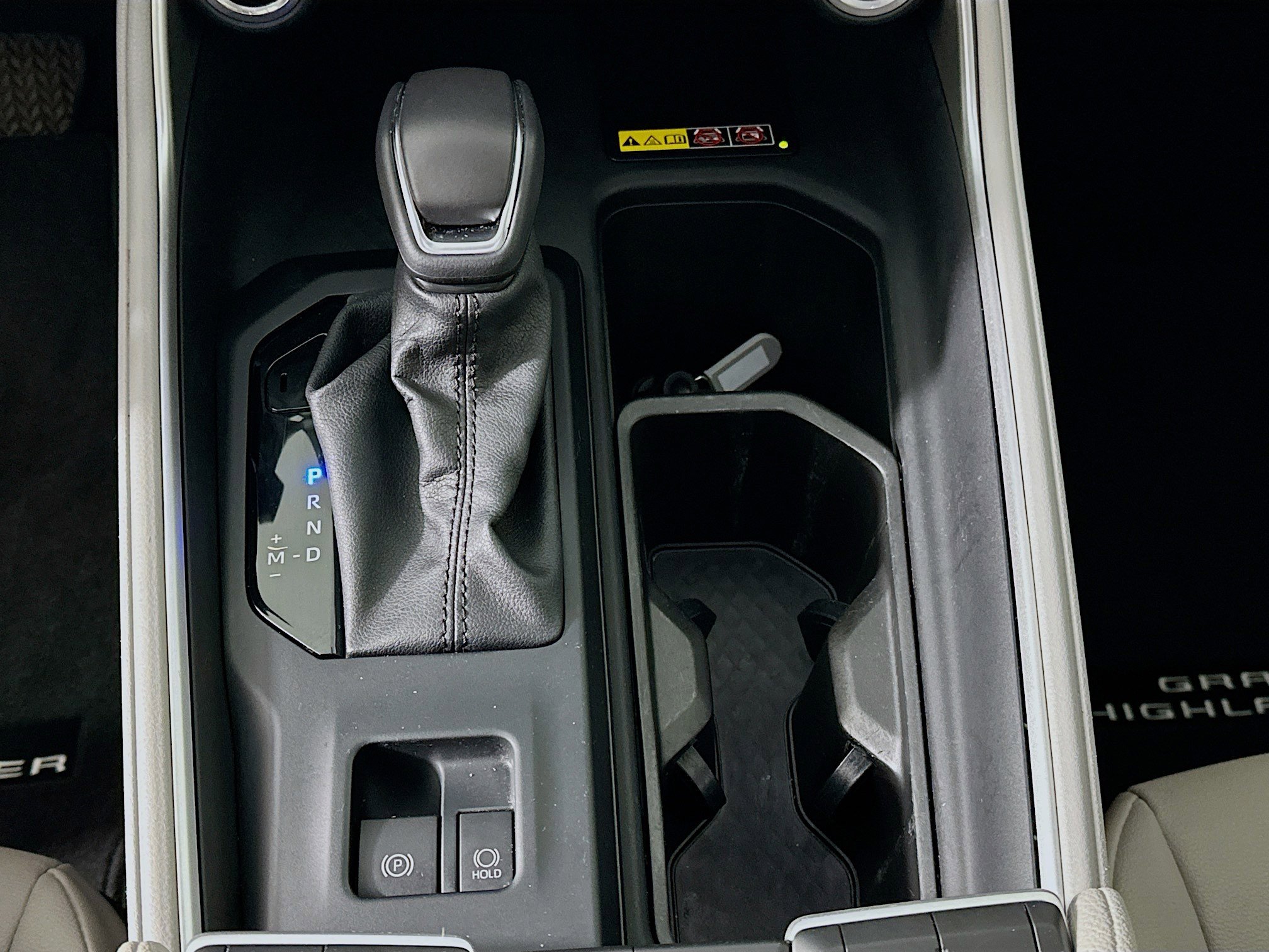 Used 2024 Toyota Grand Highlander XLE image 24