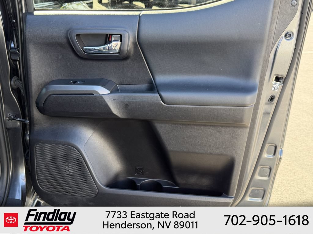 Certified 2020 Toyota Tacoma TRD Off-Road w/ TRD Premium Off Road Package AWD/4WD image 16