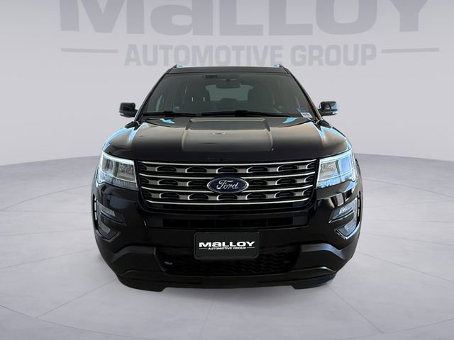 Certified 2017 Ford Explorer XLT w/ Equipment Group 201A image 8