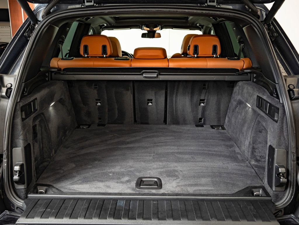 Used 2019 BMW X5 xDrive40i w/ Convenience Package image 18