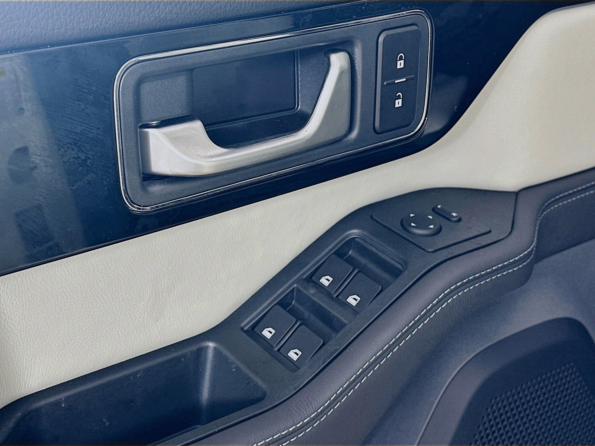 New 2025 INEOS Grenadier Fieldmaster Edition image 18