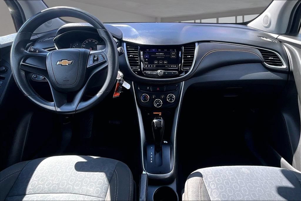 Used 2020 Chevrolet Trax LS FWD image 17