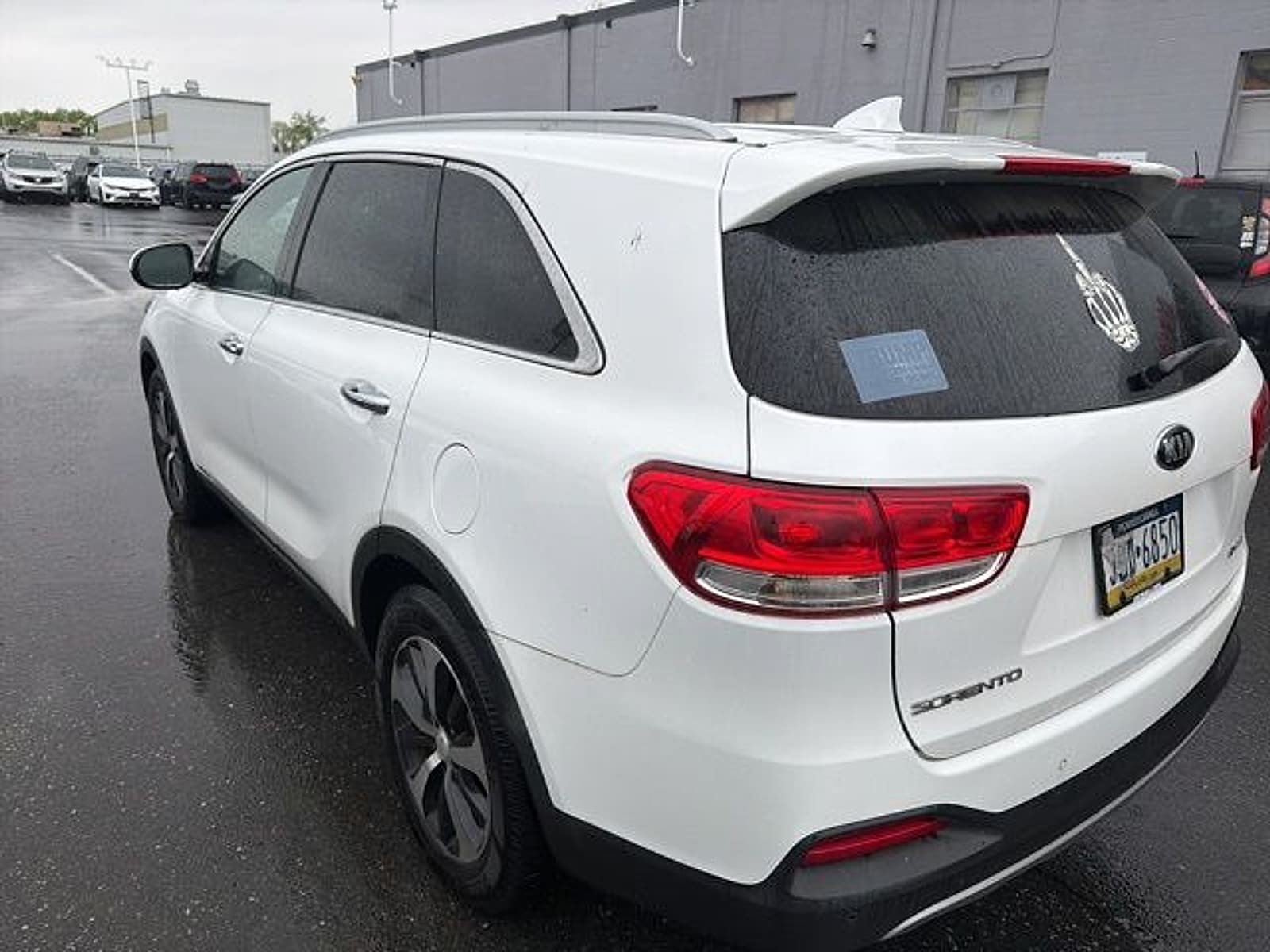 Used 2017 Kia Sorento EX AWD/4WD video 4