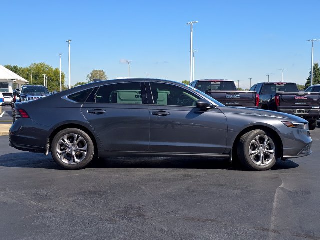 Used 2023 Honda Accord EX image 17