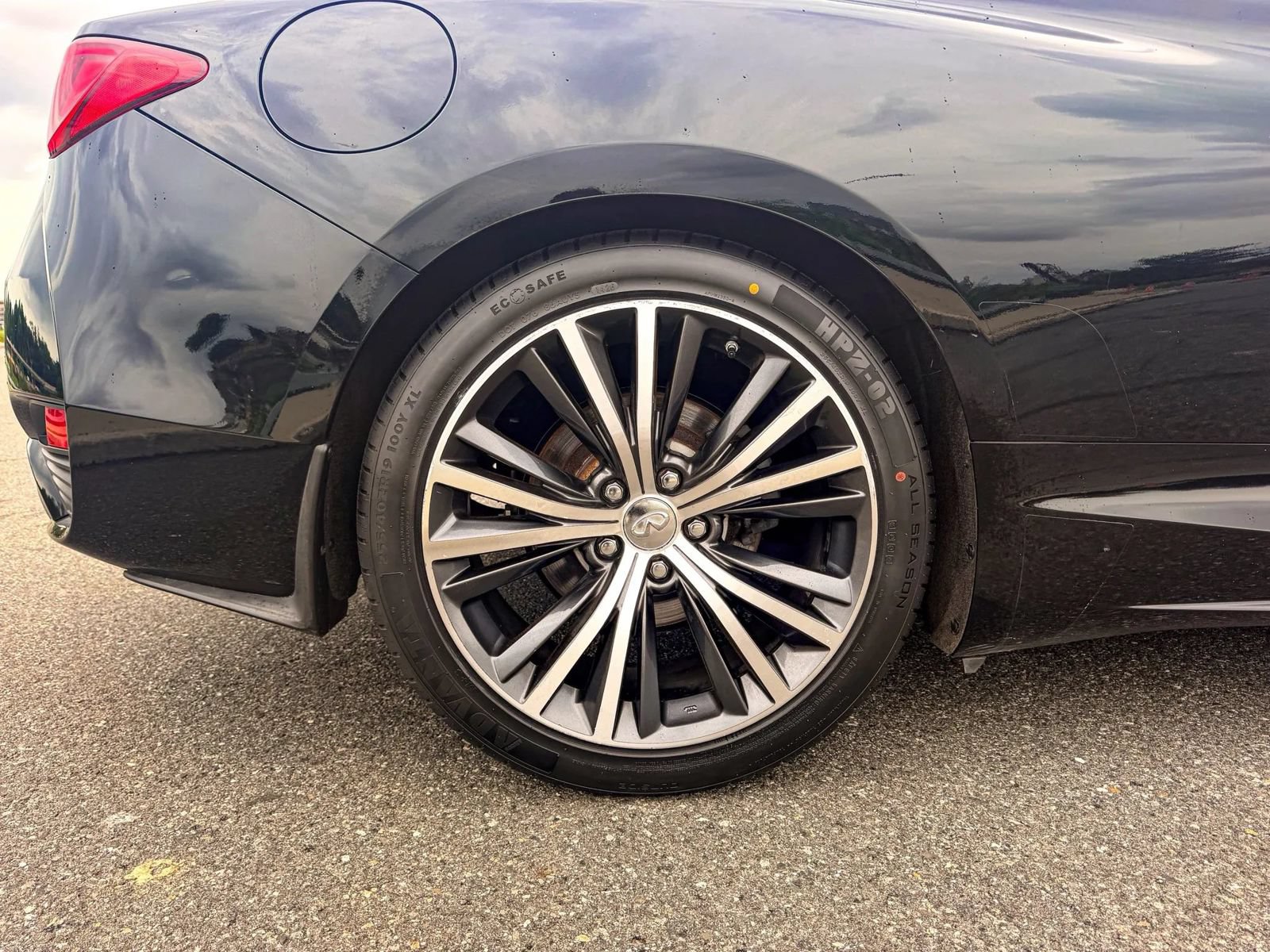 Used 2018 INFINITI Q60 3.0t Luxe AWD/4WD image 39
