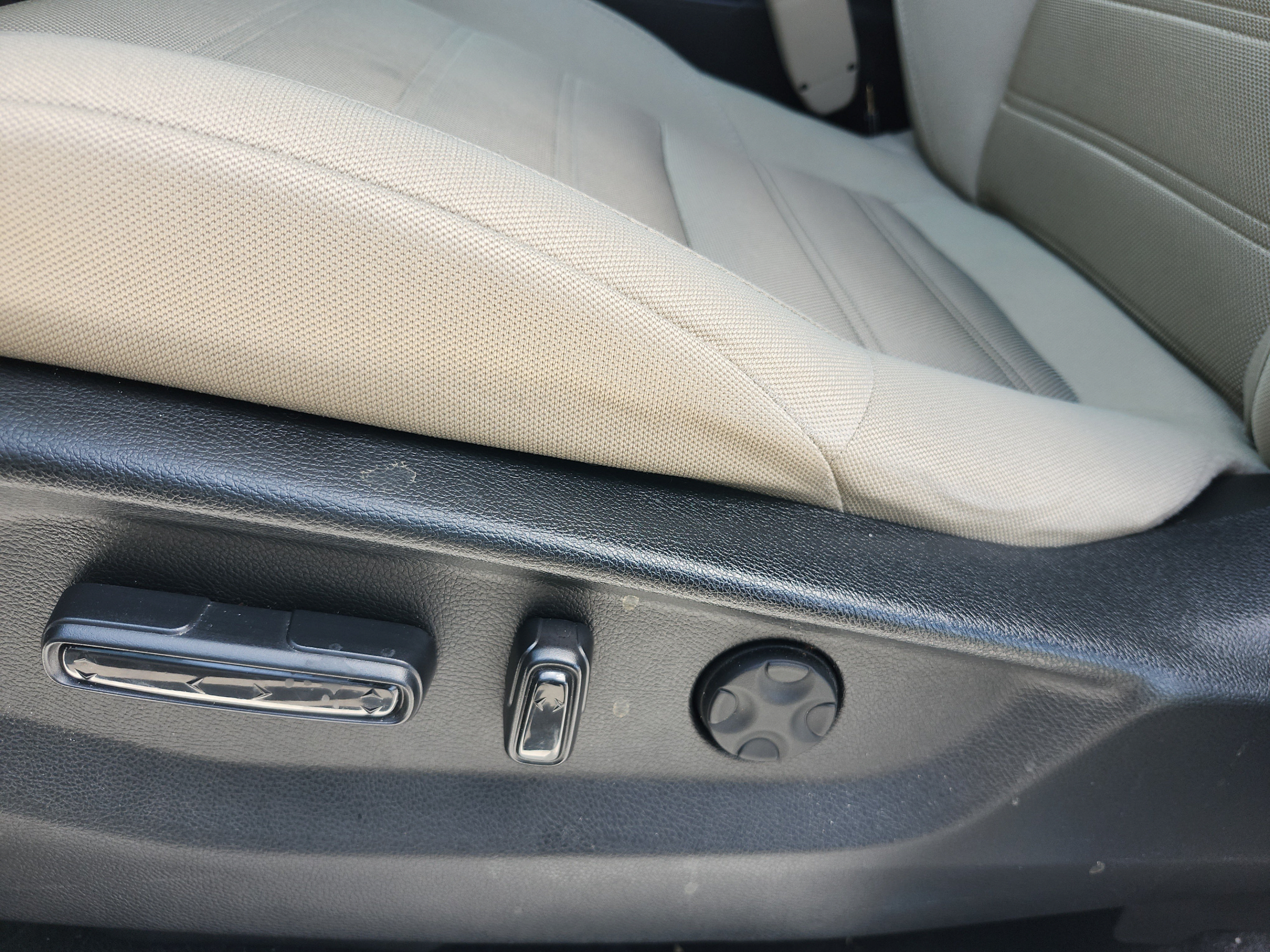 Used 2021 Honda CR-V EX image 15