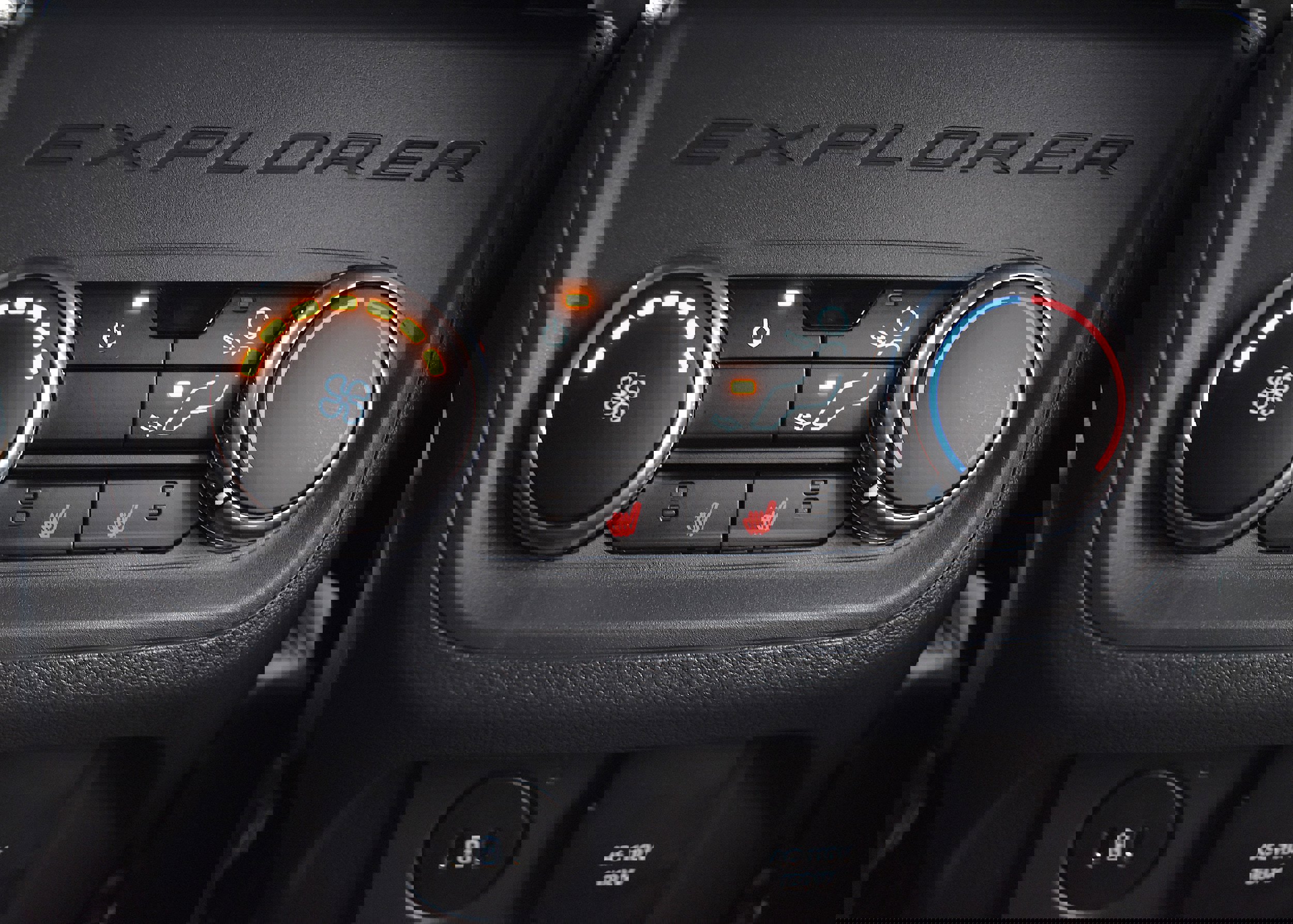 New 2026 Ford Explorer Tremor w/ Tremor Convenience Package image 28