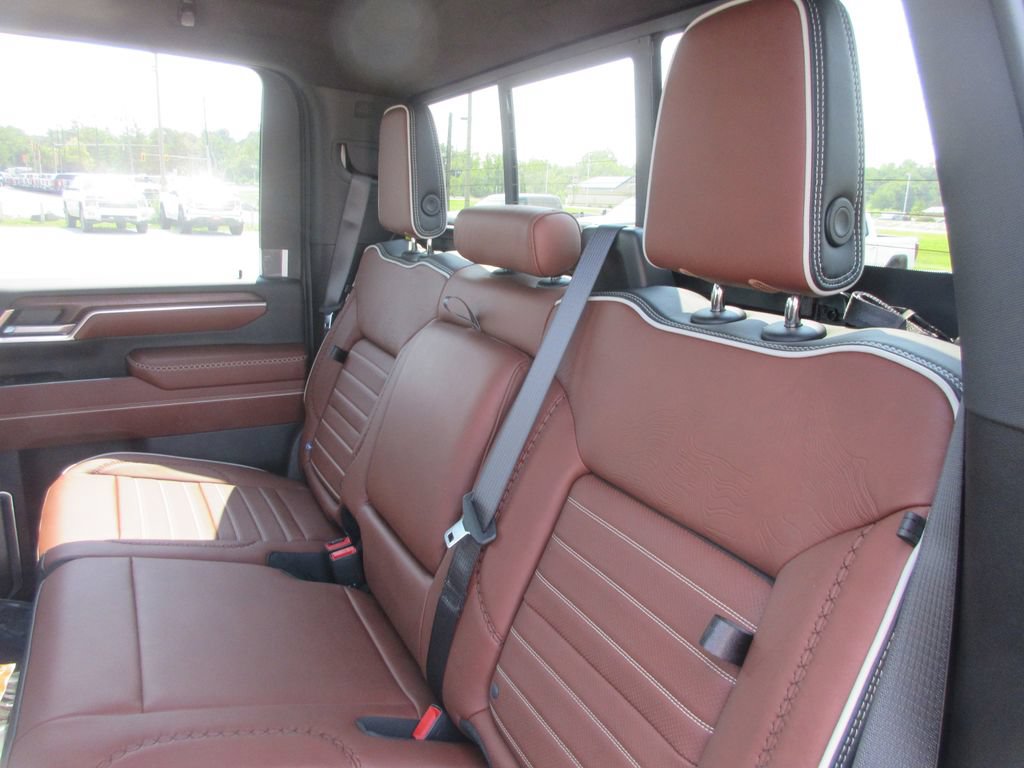 New 2026 GMC Sierra 2500 Denali Ultimate AWD/4WD image 14
