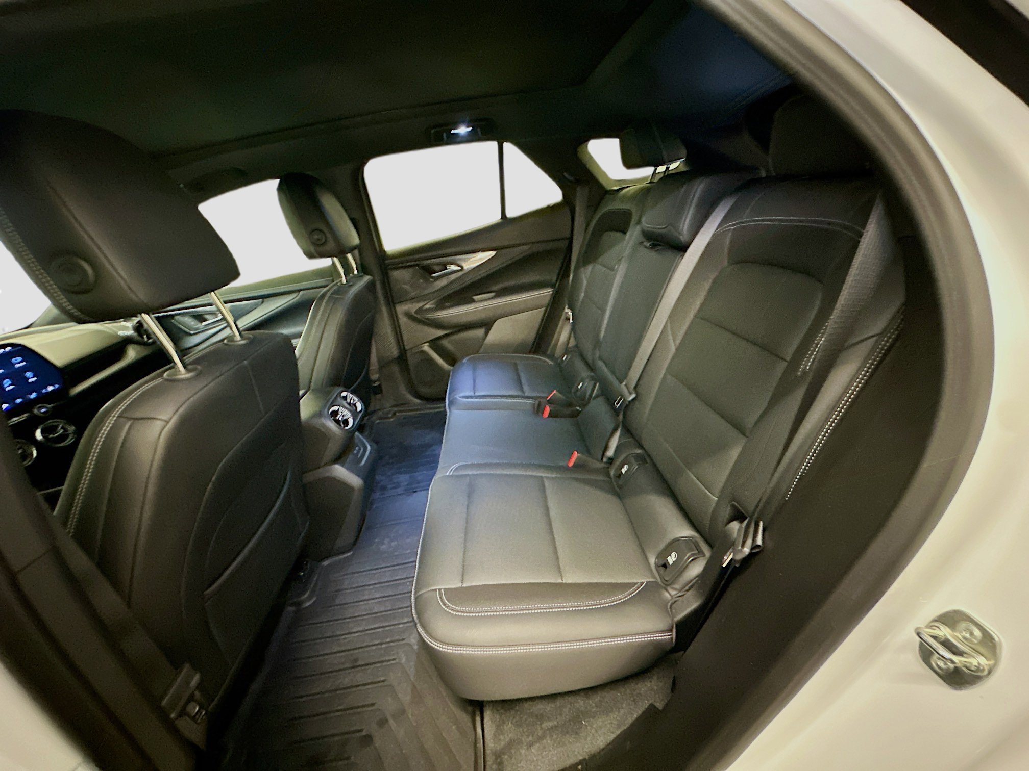 Used 2024 Chevrolet Blazer EV LT image 30