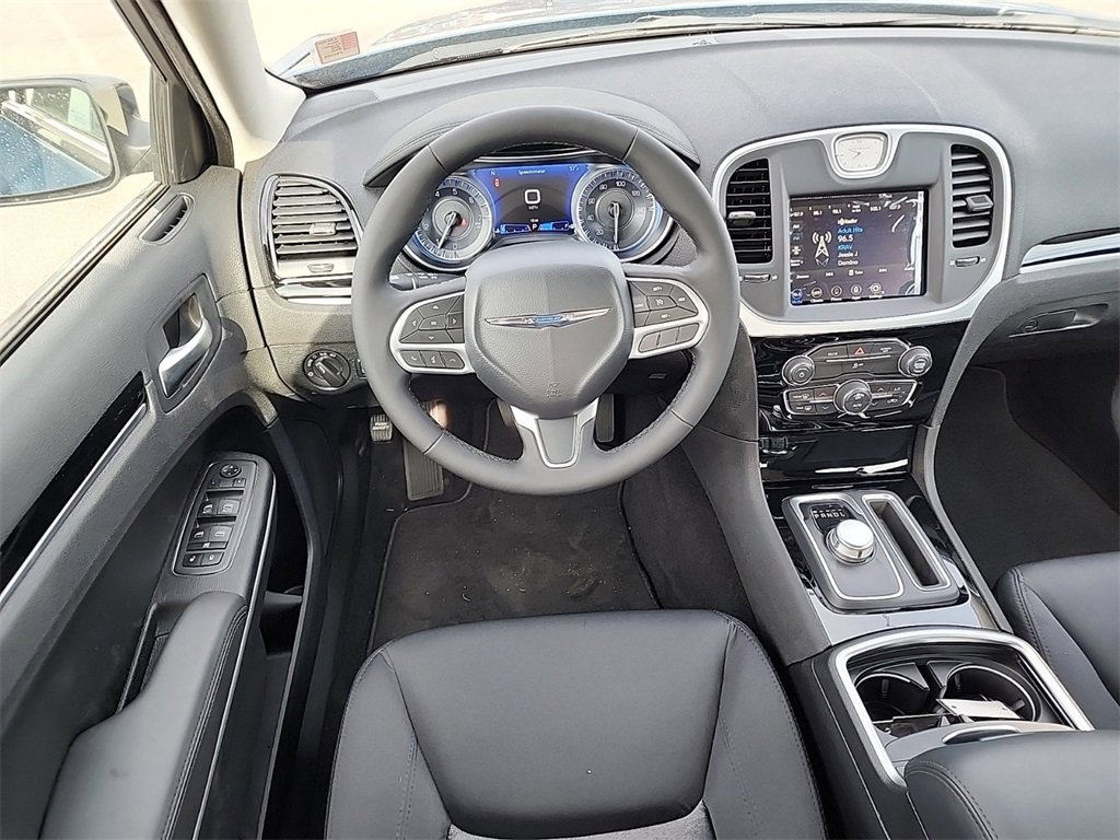 Used 2023 Chrysler 300 Touring w/ Sport Appearance Package image 3