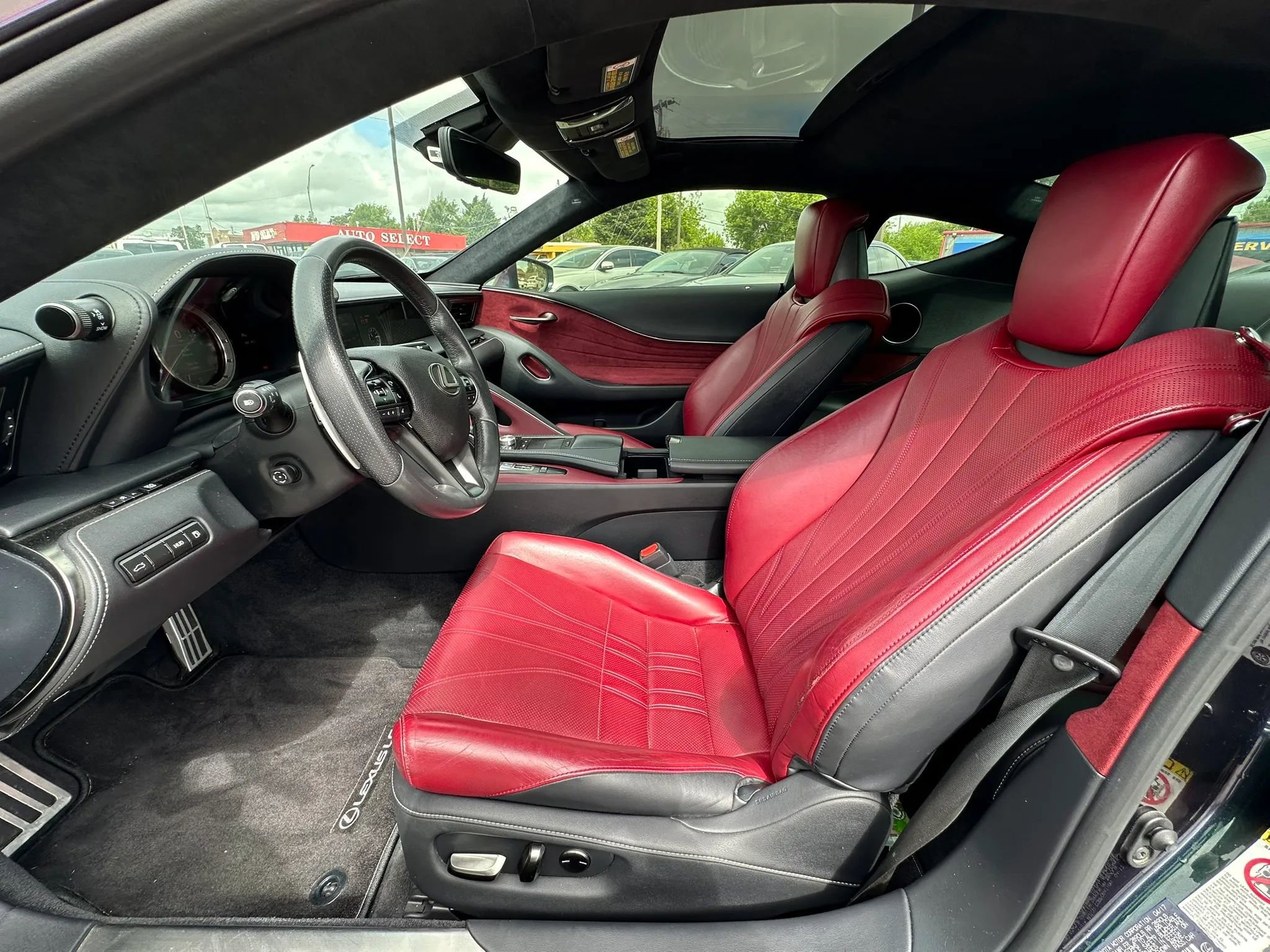 Used 2018 Lexus LC 500 Coupe w/ Touring Package RWD image 10