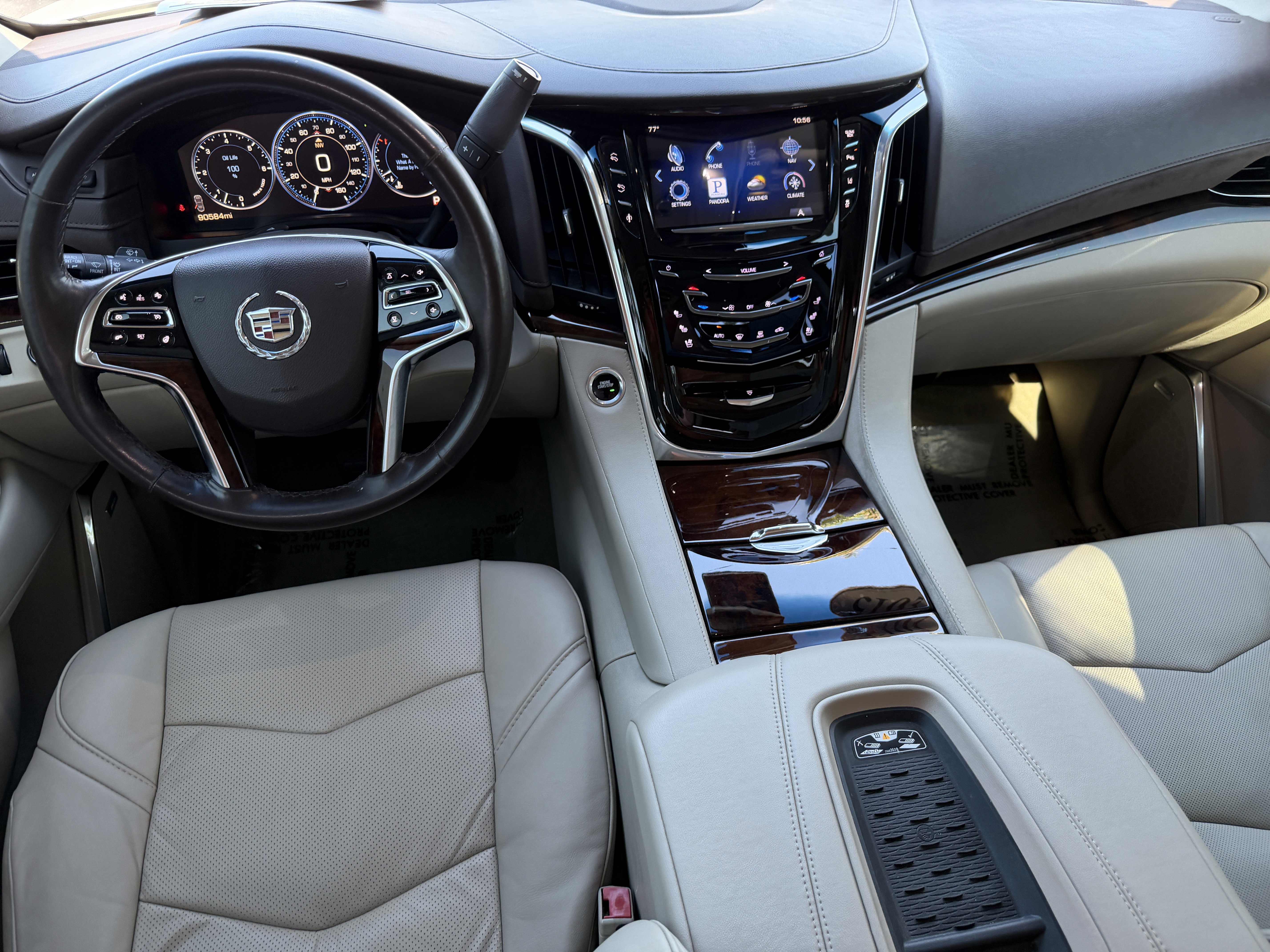 Used 2015 Cadillac Escalade ESV Luxury image 13