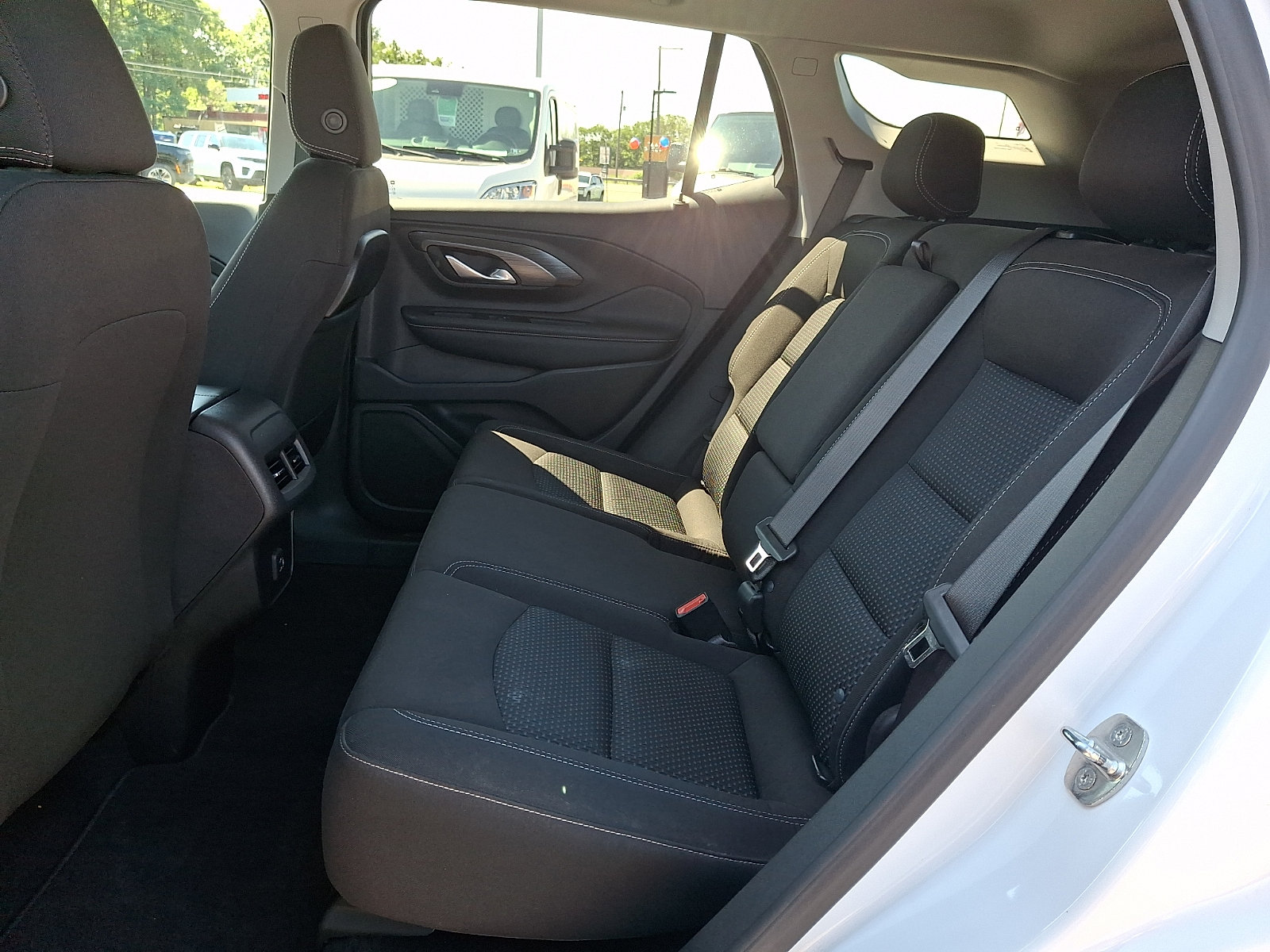 Certified 2023 GMC Terrain SLE w/ Driver Convenience Package AWD/4WD image 10