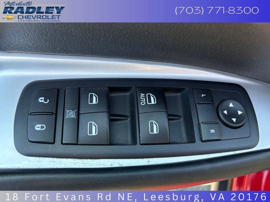 Used 2016 Dodge Journey SE w/ Flexible Seating Group image 14