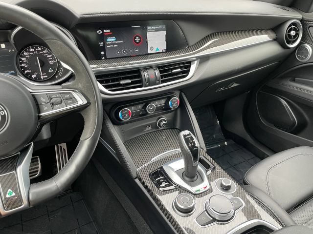 Used 2022 Alfa Romeo Stelvio Quadrifoglio w/ Active Assist Plus Package AWD/4WD image 22