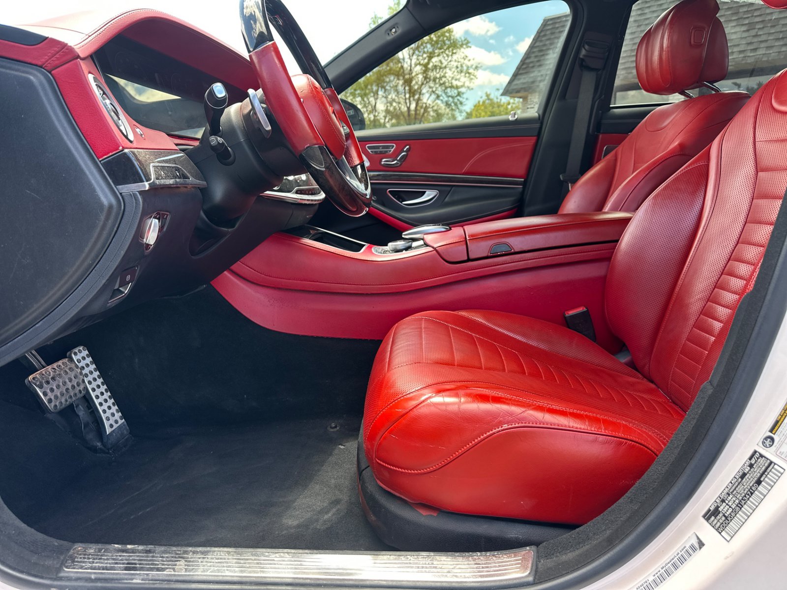 Used 2018 Mercedes-Benz S 560 4MATIC Sedan w/ AMG Line Exterior image 16
