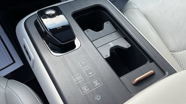 Certified 2024 Nissan Ariya AWD image 20