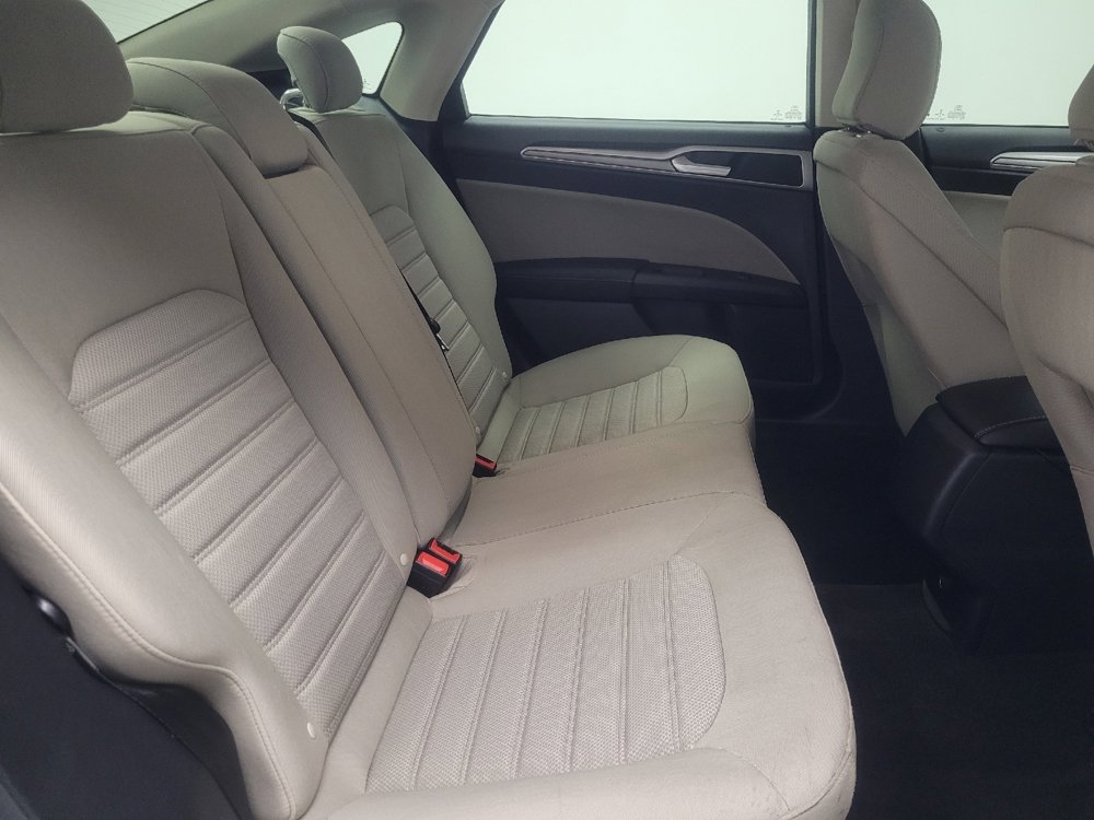 Used 2020 Ford Fusion S image 19