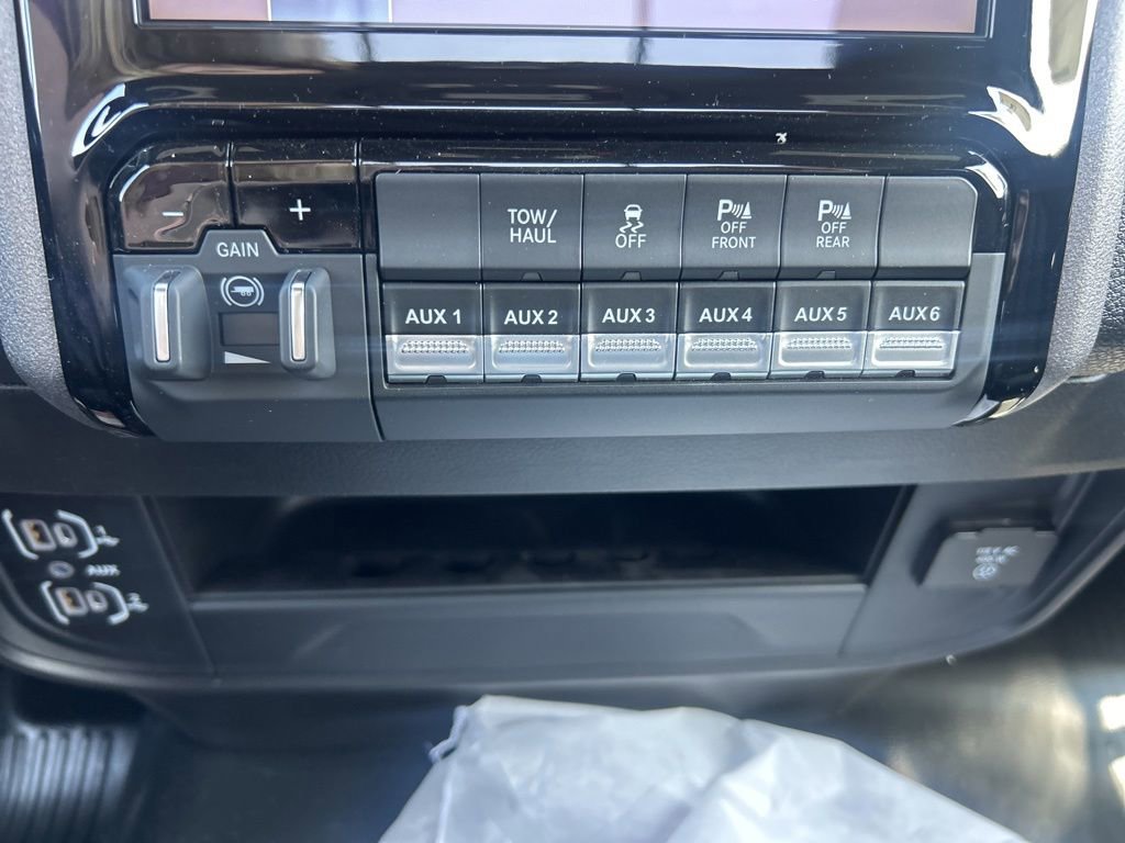 New 2026 RAM 3500 Tradesman AWD/4WD image 10