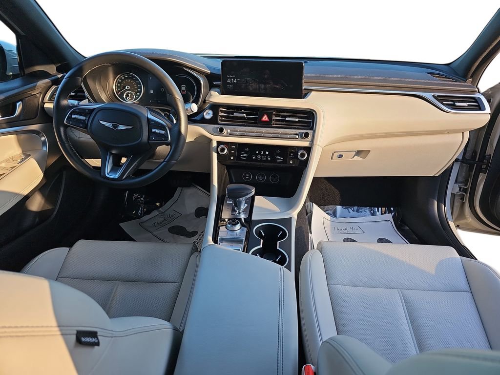 Used 2025 Genesis G70 2.5T image 11