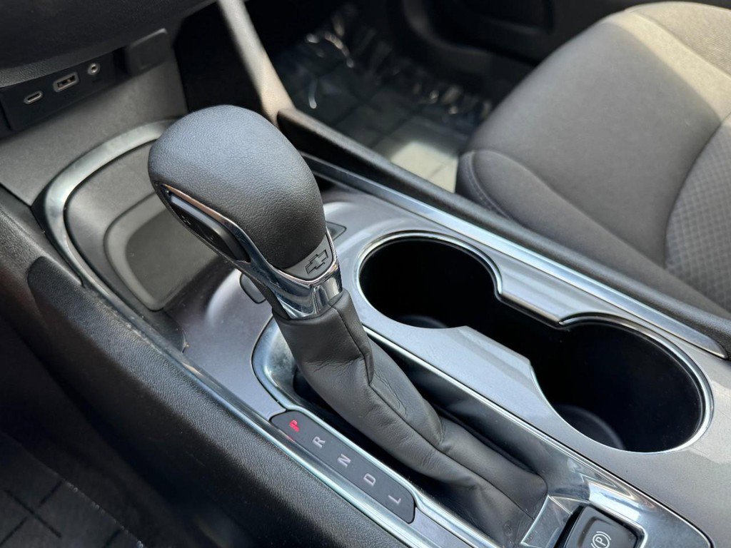 Used 2024 Chevrolet Malibu LT image 19