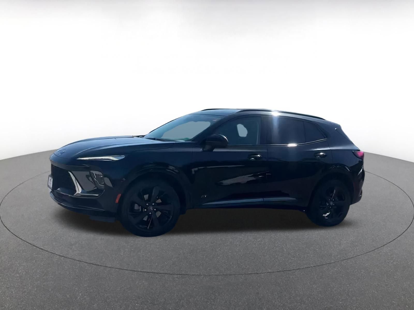 Used 2024 Buick Envision Sport Touring image 8